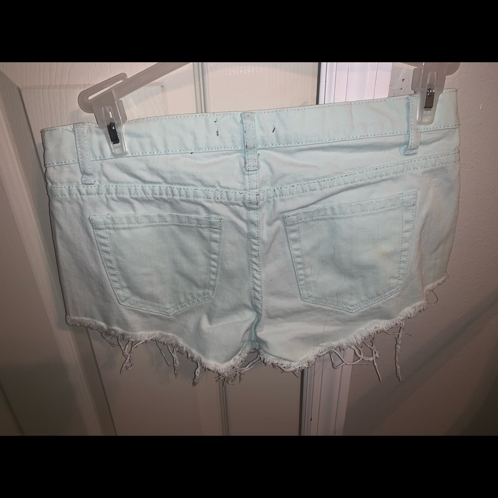 Shorts - Picture 2 of 5